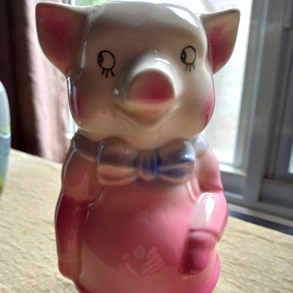 1940's Shawnee Pink Pig Bank